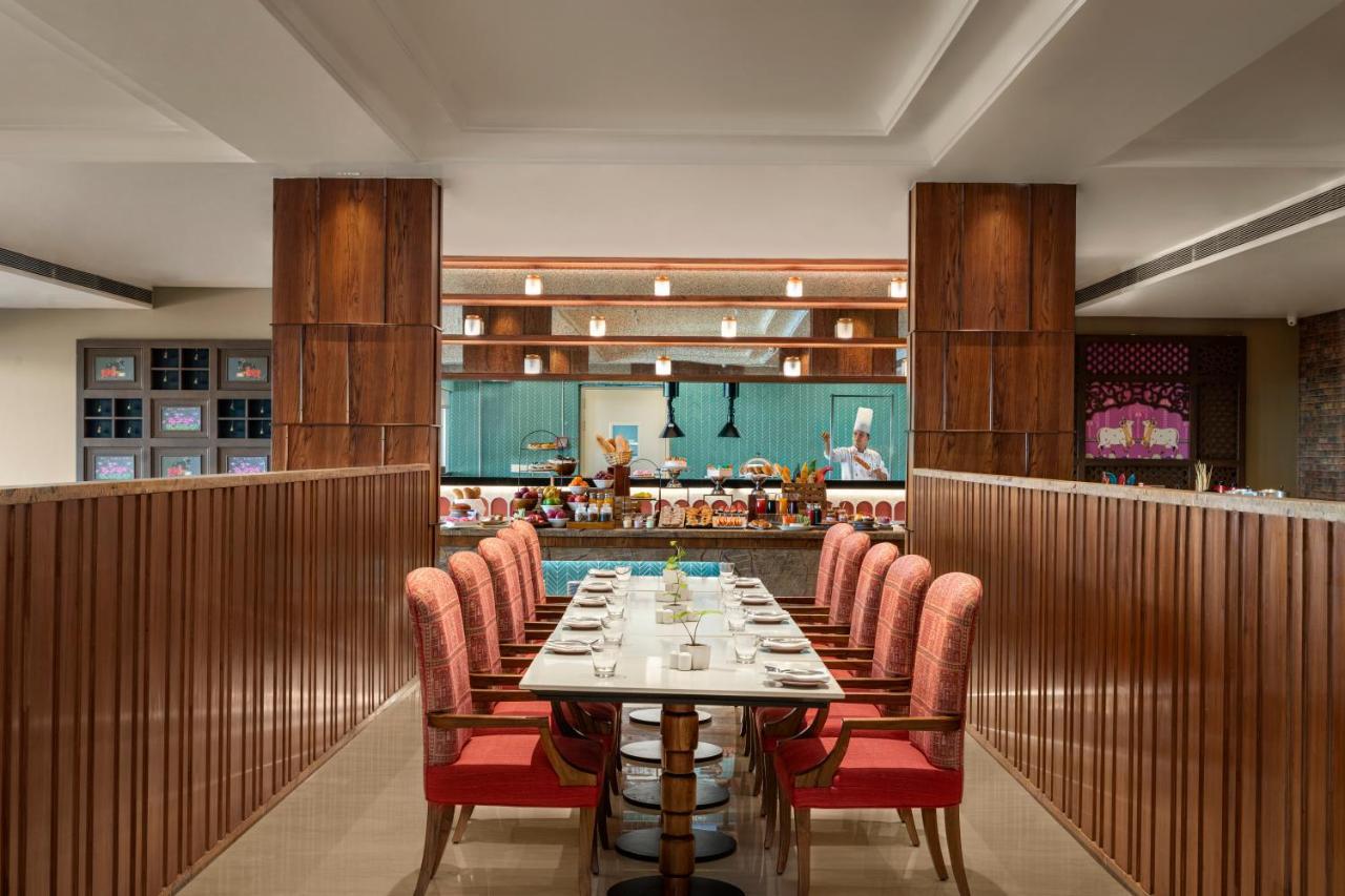 Uday Palace Navsari, A Member Of Radisson Individuals Екстер'єр фото
