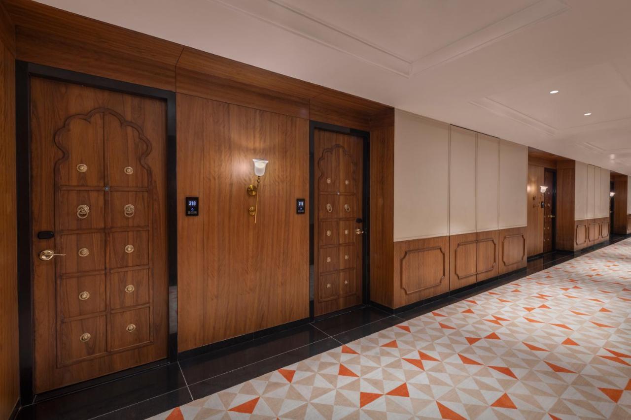 Uday Palace Navsari, A Member Of Radisson Individuals Екстер'єр фото