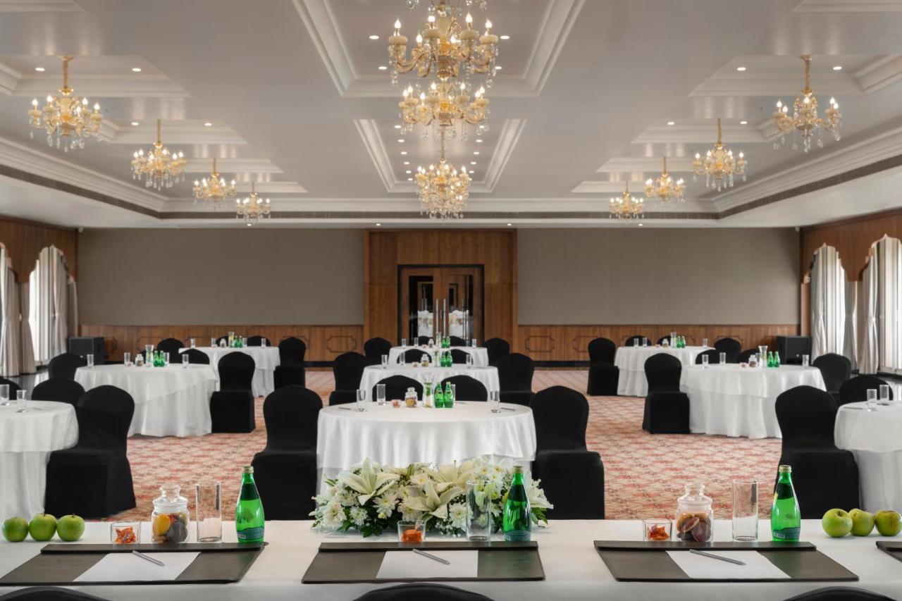 Uday Palace Navsari, A Member Of Radisson Individuals Екстер'єр фото