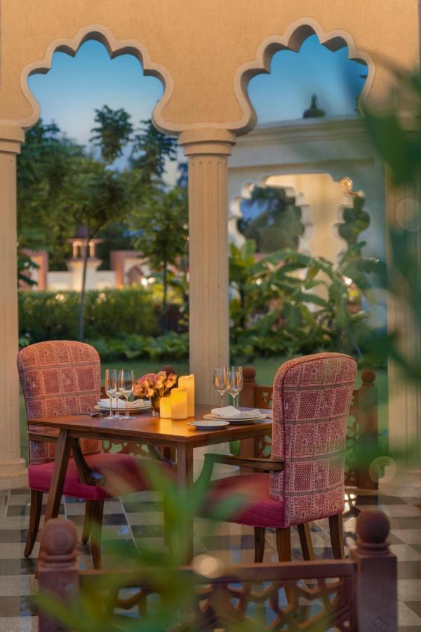 Uday Palace Navsari, A Member Of Radisson Individuals Екстер'єр фото