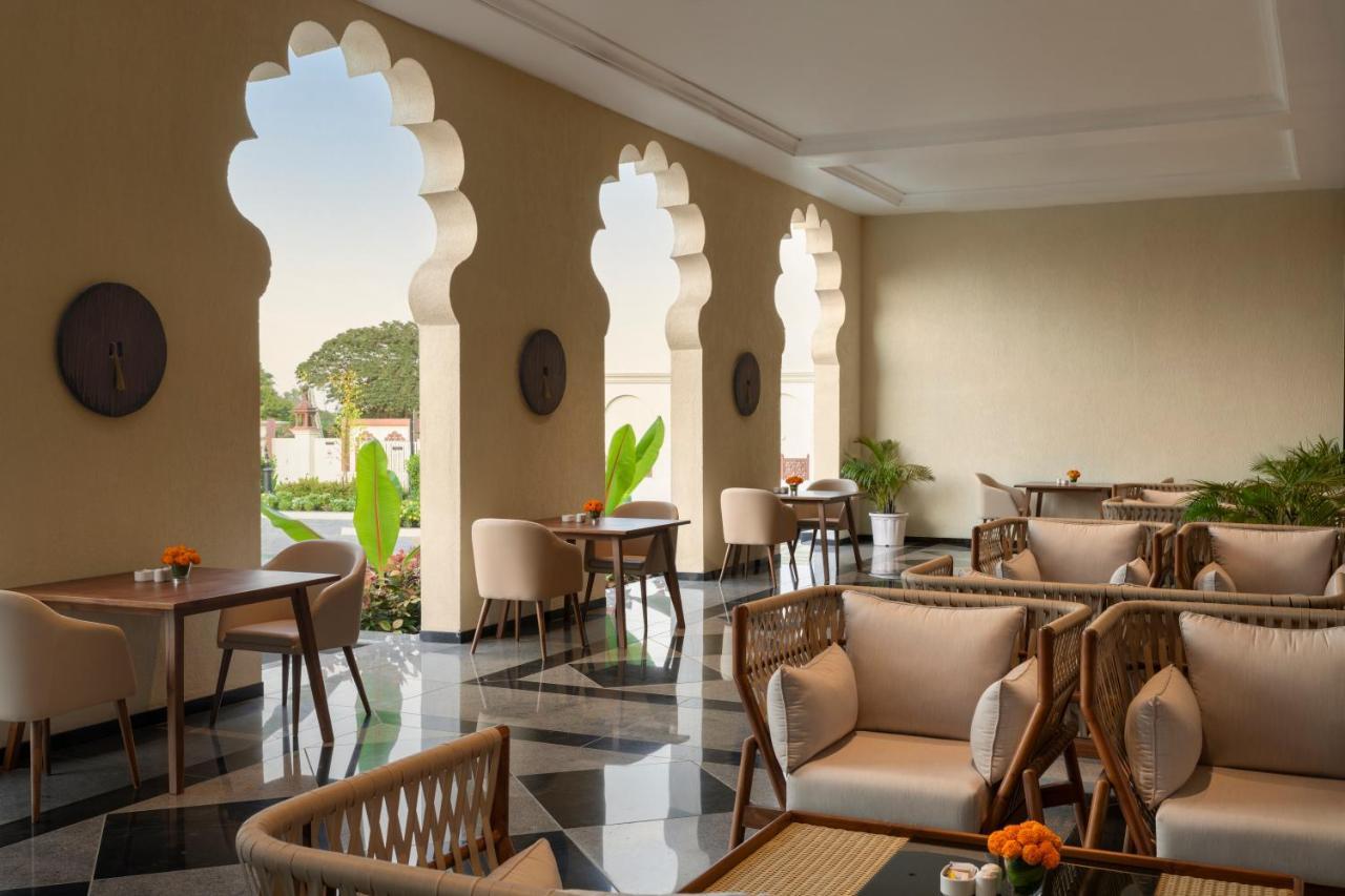 Uday Palace Navsari, A Member Of Radisson Individuals Екстер'єр фото