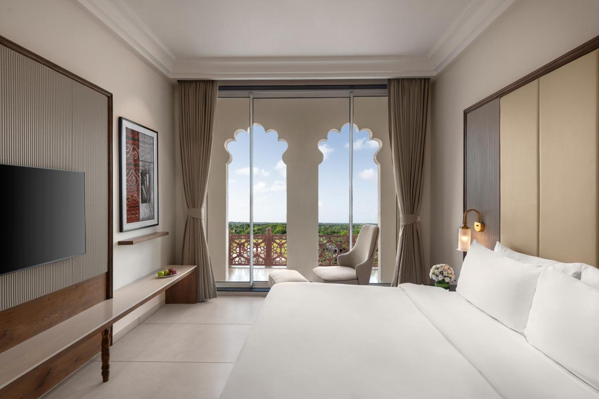 Uday Palace Navsari, A Member Of Radisson Individuals Екстер'єр фото